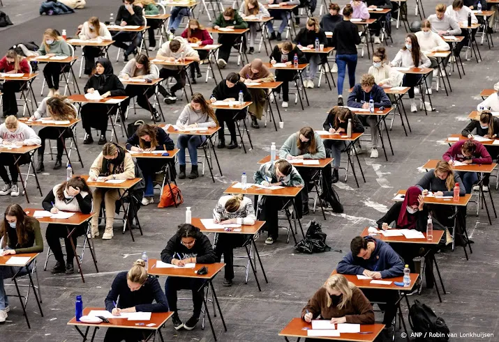 uva wil quotum voor buitenlandse studenten bij populaire studies