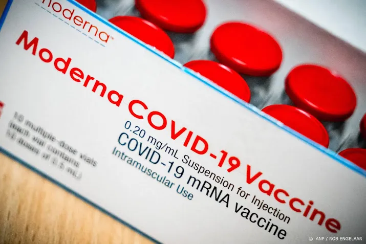 vaccin moderna na 2 prikken uiterst effectief bij tieners
