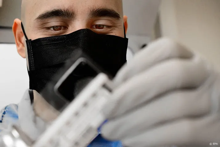vaccin tegen coronavirus voor iedereen lukt niet dit jaar