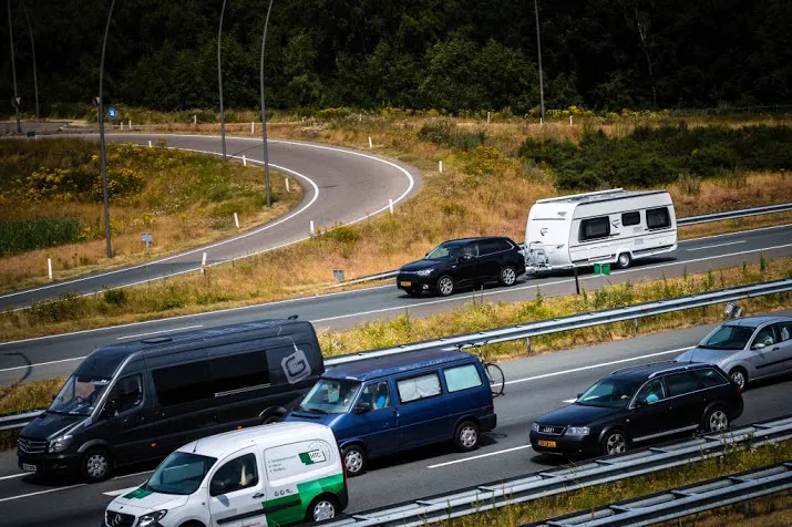 vakantiegangers al vroeg in de file