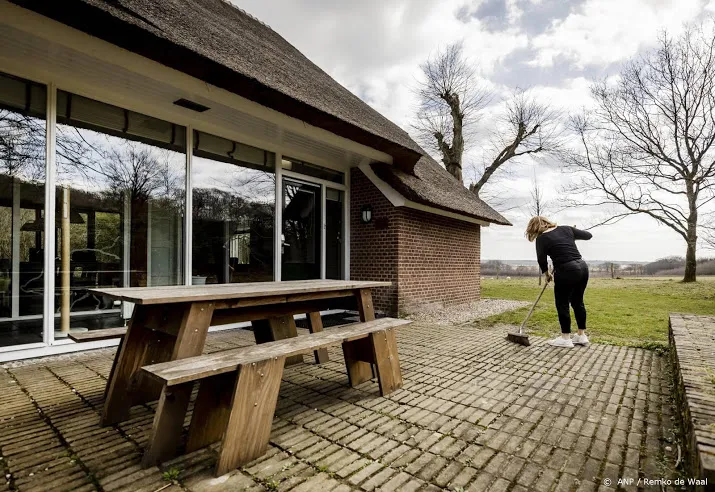 vakantieparken nagenoeg vol met pinksteren maar zonder duitsers