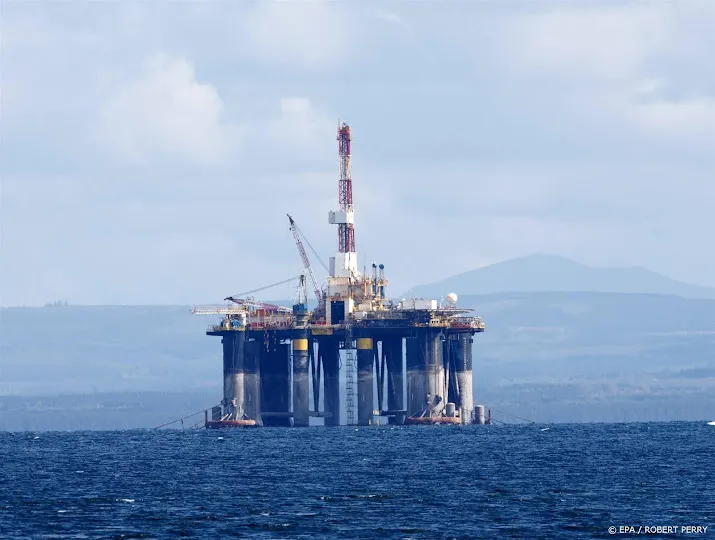 vakbond britse oliewerkers boorplatformen noordzee gaan staken