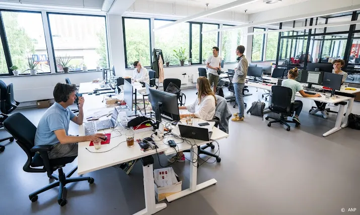 vakbond cnv blij met afschaffen thuiswerkadvies