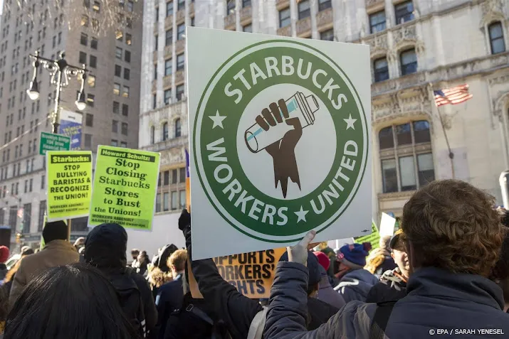 vakbond staking bij starbucks in vs om pride versiering