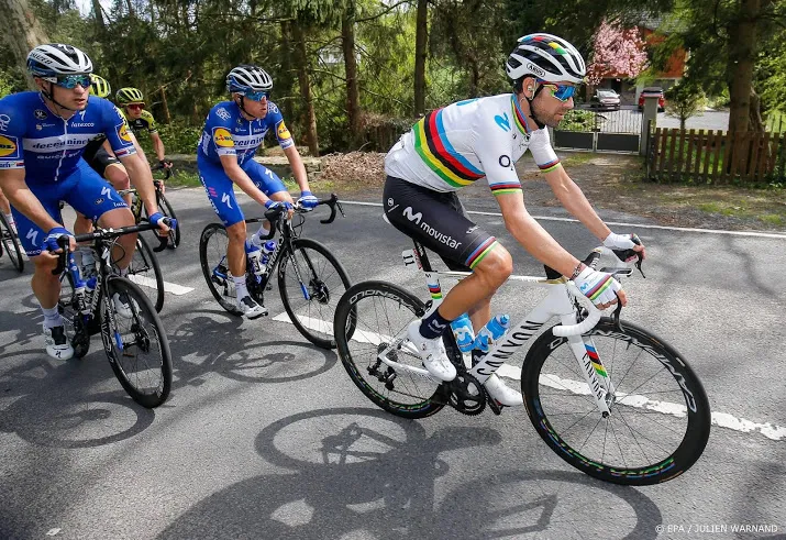 valverde gaat nog twee jaar door