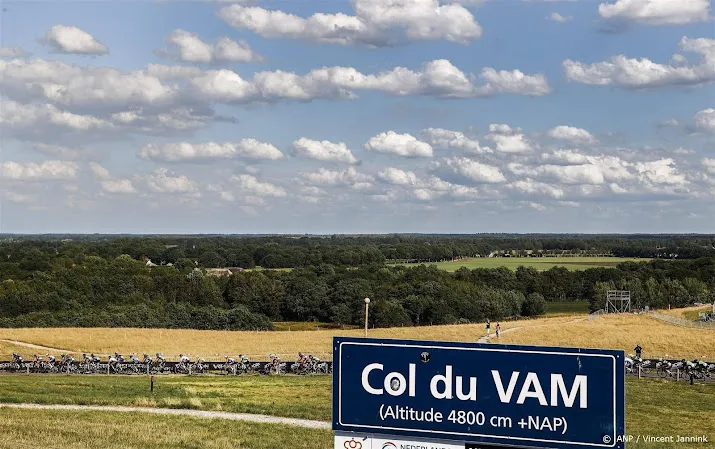 vam berg in drenthe tijdens de zomer gesloten