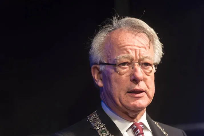van aartsen meer actie tegen antihomogeweld