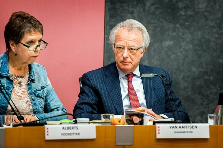 van aartsen voor het eerst bij raad amsterdam