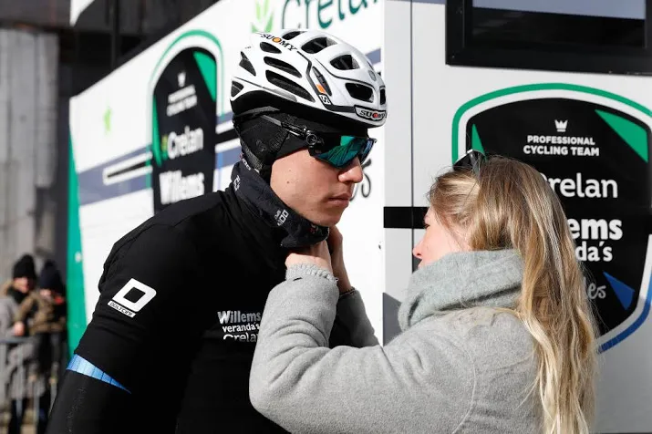 van aert blijft roompot krachtig afwijzen