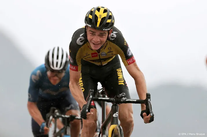 van aert wint openingsrit in ronde van groot brittannie