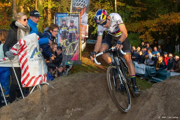 van aert wint veldrit in bredene