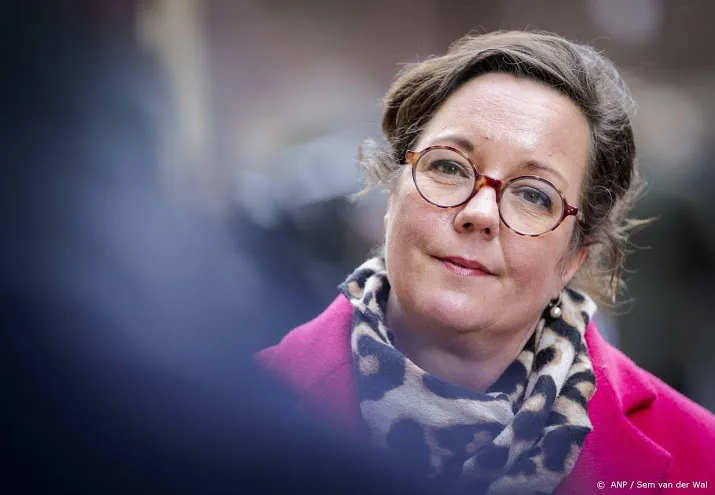 van ark situatie in ziekenhuizen blijft zorgelijk