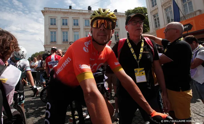 van avermaet verovert eerste bollentrui