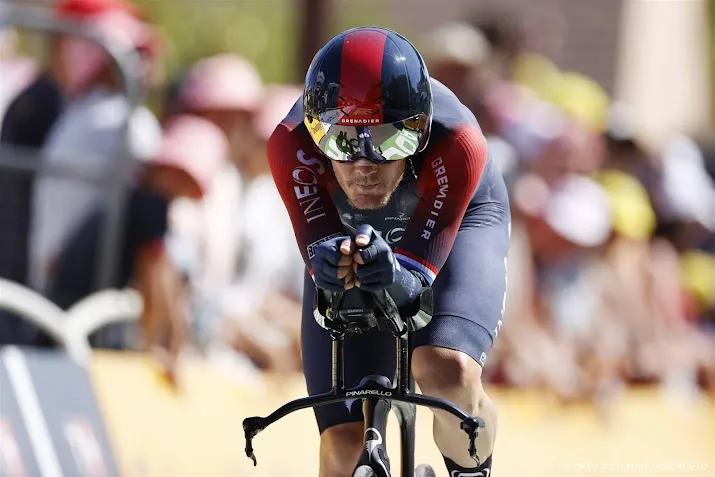 van baarle debuteert voor jumbo visma bij omloop het nieuwsblad