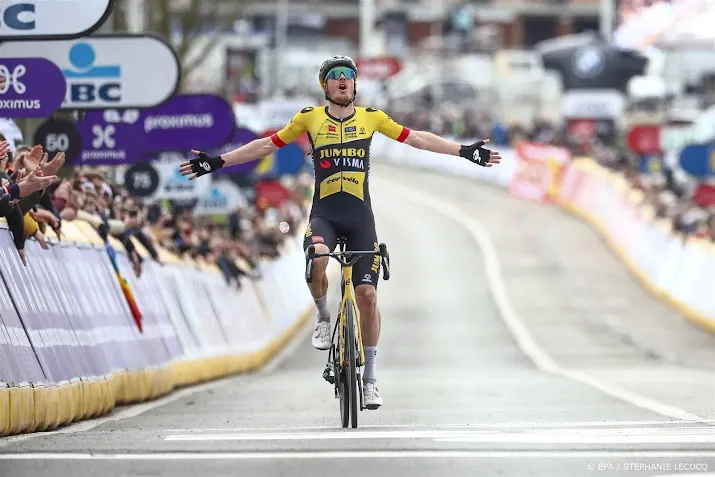van baarle wint voor nieuwe ploeg meteen omloop het nieuwsblad