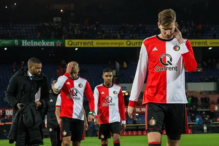 van bronckhorst zet kramer uit selectie