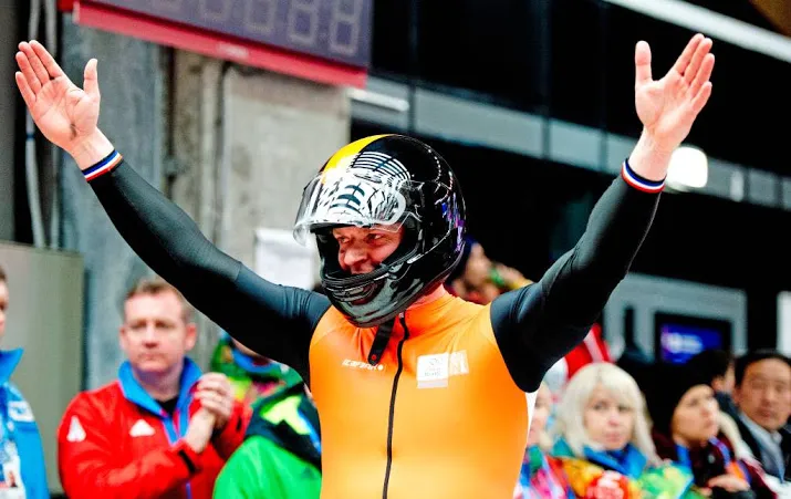 van calker met chinese bobteams naar spelen