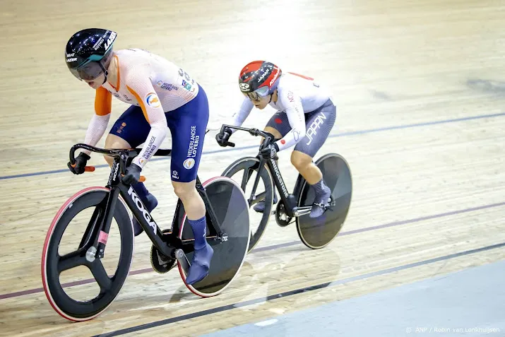 van de wouw en van riessen naar kwartfinales sprint op wk baan
