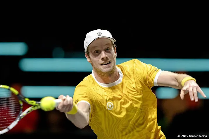 van de zandschulp kansloos tegen medvedev op abn amro open