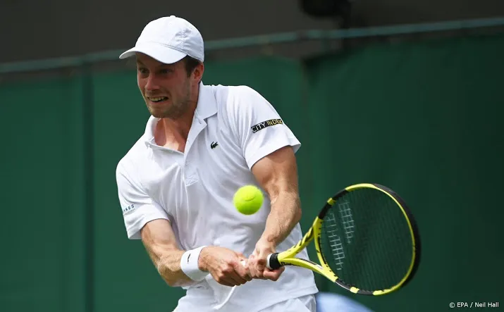 van de zandschulp op wimbledon onderuit tegen berrettini