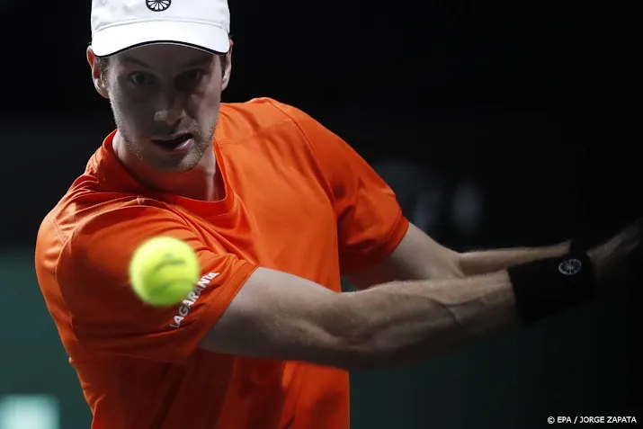 van de zandschulp opent australian open tegen ivasjka