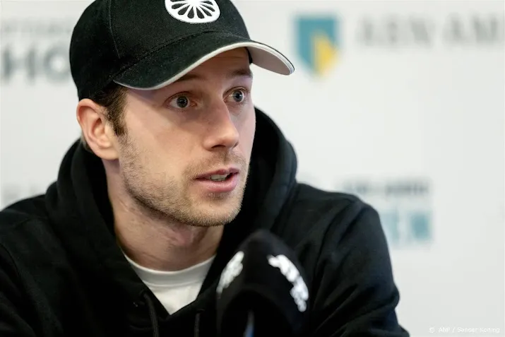 van de zandschulp verslaat ruud en bereikt vierde ronde in miami