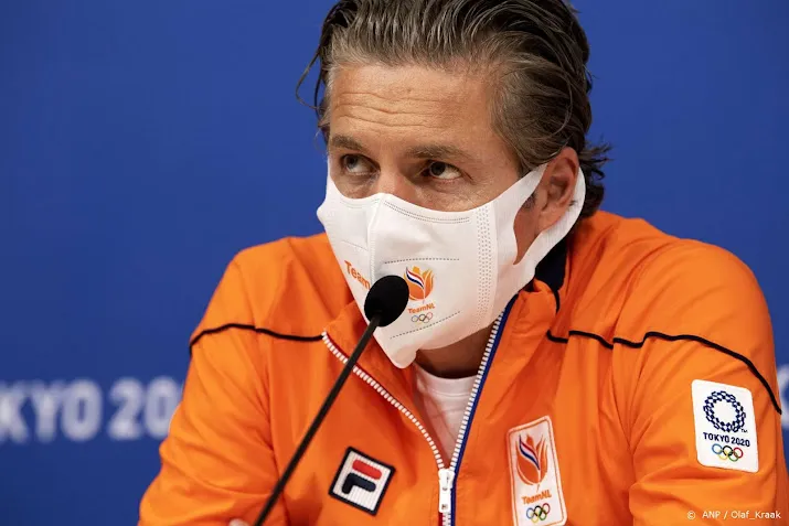 van den hoogenband pleit voor meer solidariteit in olympisch dorp