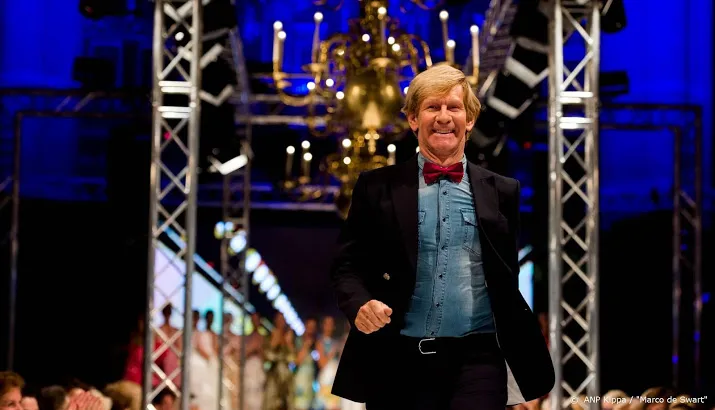 van den krommenacker vraagt faillissement aan