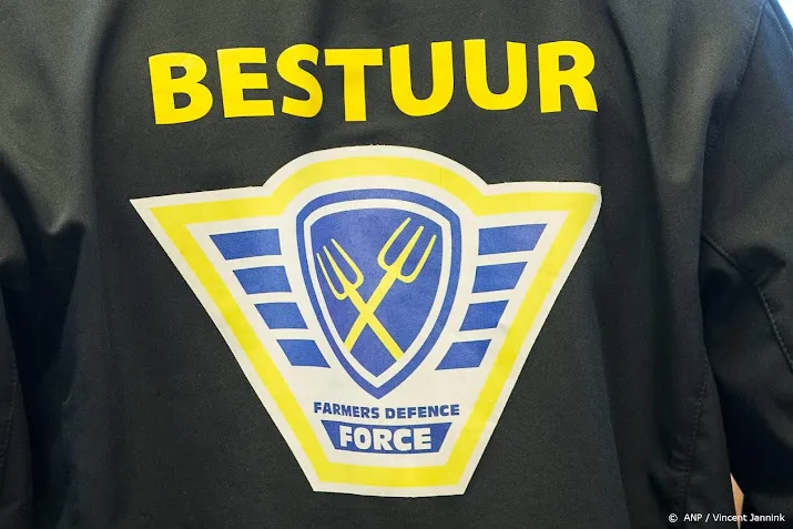 van den oever fdf schort harde acties op als gebaar goede wil