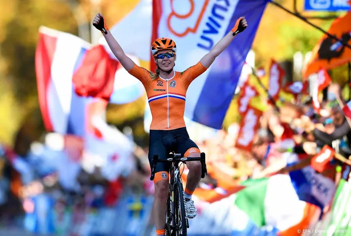 van der breggen wint weer waalse pijl