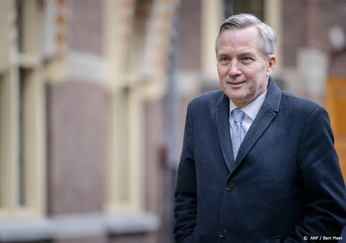 van der burg blij met steun voor opvang oekraiense vluchtelingen