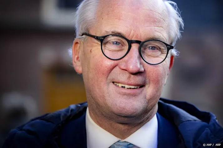 van der burg inzet rode kruis toont dat nood hoog is in ter apel