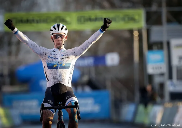 van der haar neemt nederlandse titel over van van der poel