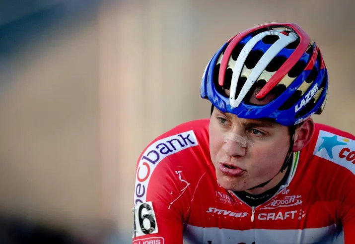 van der poel blijft zijn ploeg trouw