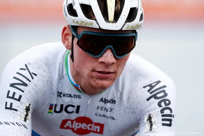 van der poel doet over twee weken mee aan ek op de weg