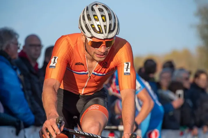 van der poel domineert in koksijde