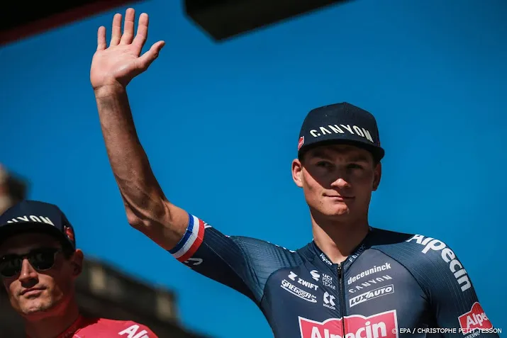 van der poel favoriet voor eerste roze trui in giro