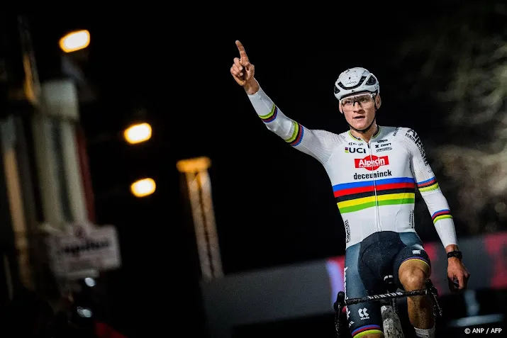 van der poel ook oppermachtig in zijn zesde cross van dit seizoen