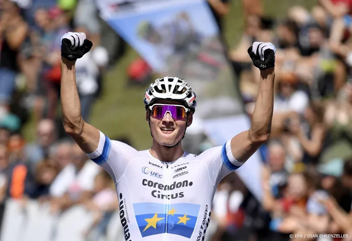 van der poel slaat toe in groot brittannie
