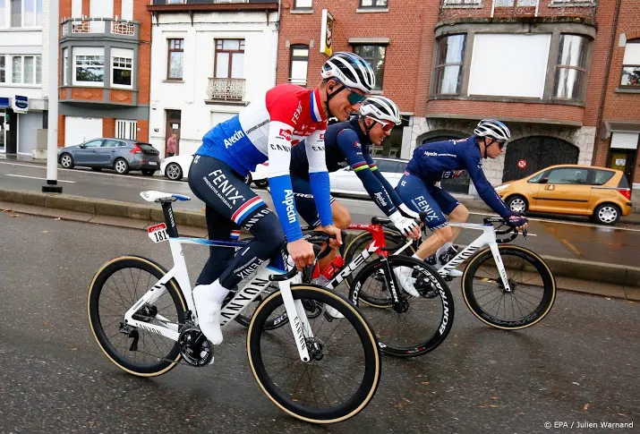 van der poel verrast zichzelf met zesde plaats in luik