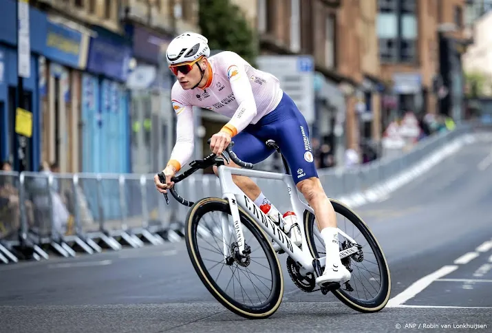 van der poel voorziet soort afvalrace op bochtig wk parcours