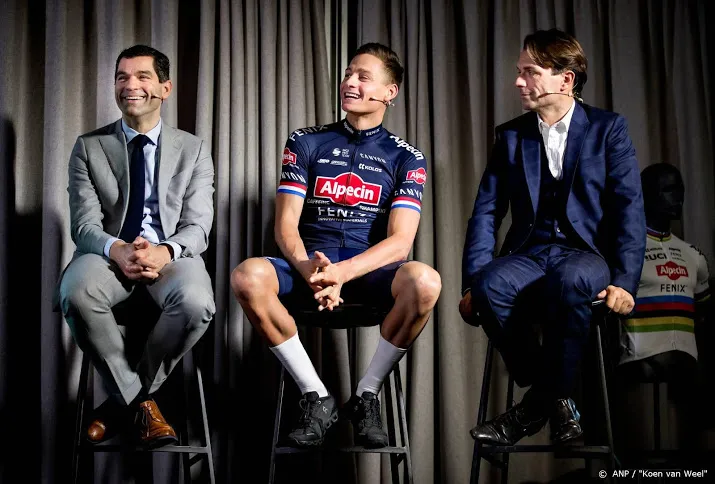 van der poel wacht druk wielerjaar waarin alles om hem draait