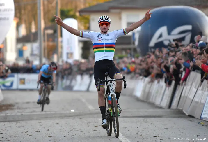 van der poel wint spannende cross in tabor