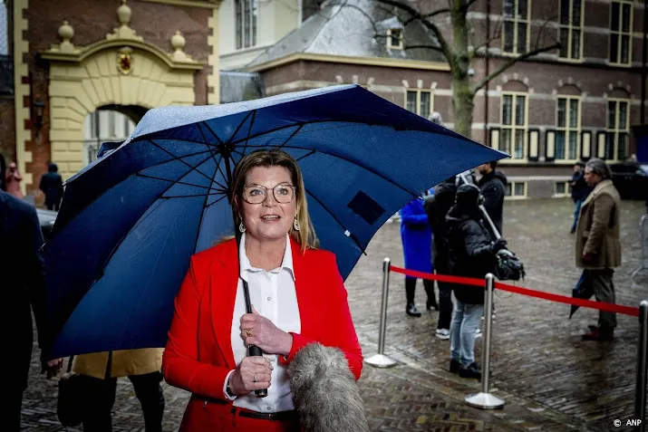 van der wal blijf gewoon aan de slag met stikstofbeleid