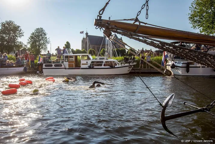 van der weijden voor op schema naar harlingen