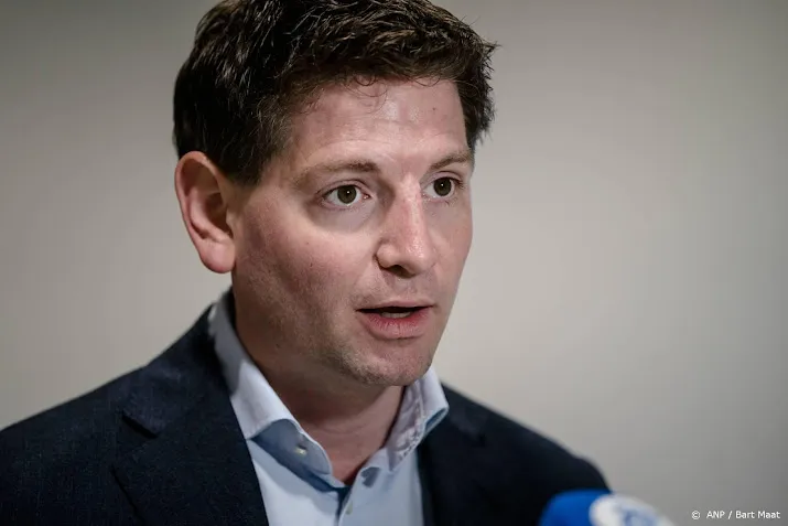 van drimmelen weg bij adviesbureau om metoo affaire bij d66