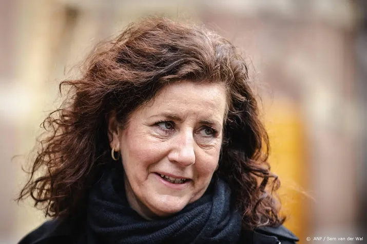 van engelshoven blijft optimistisch over opening hoger onderwijs