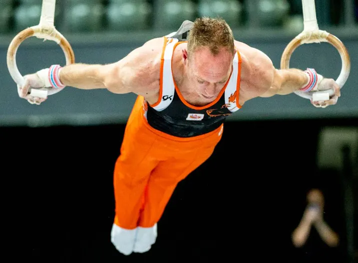 van gelder vierde aan ringen in hongarije