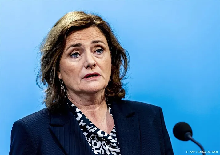 van gennip roept op regel gesprek israel hamas op werkvloer