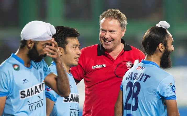 van gent voor derde keer trainer oranje rood